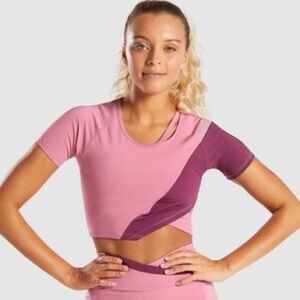 Gymshark‎ Pink Asymmetric Short Sleeve Cropped Workout Top Size Medium